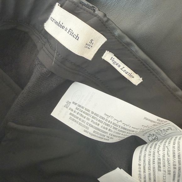 Abercrombie & Fitch Tailored Pants Vegan Leather Black Wide-Leg Sz S Biker Rock - Picture 10 of 15